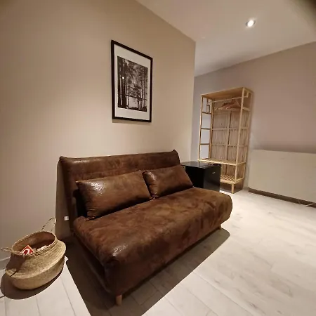Serenity Indepedent Near To Disneyland & Paris Bed & Breakfast